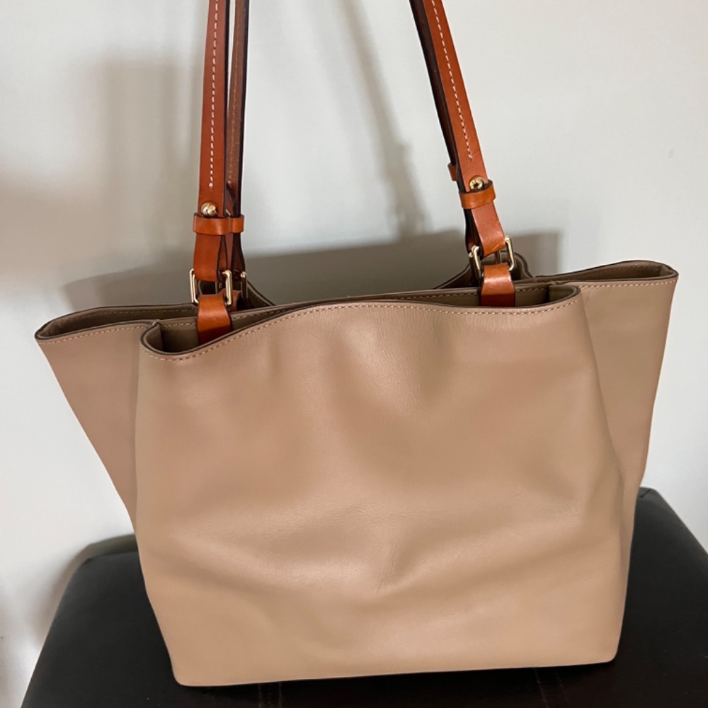 Dooney & Bourke Flynn Tote - Picture 2 of 7